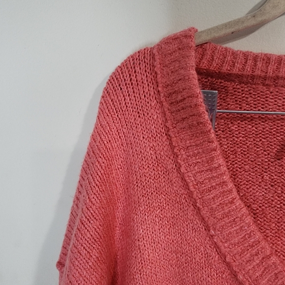 Free People Brookside Pink Lightening MSRP:$128 Women Medium Oversized Sweater - Picture 4 of 10